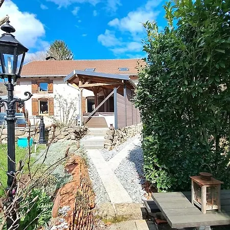 La Fermette Du Petit Ruisseau Hébergement de vacances *